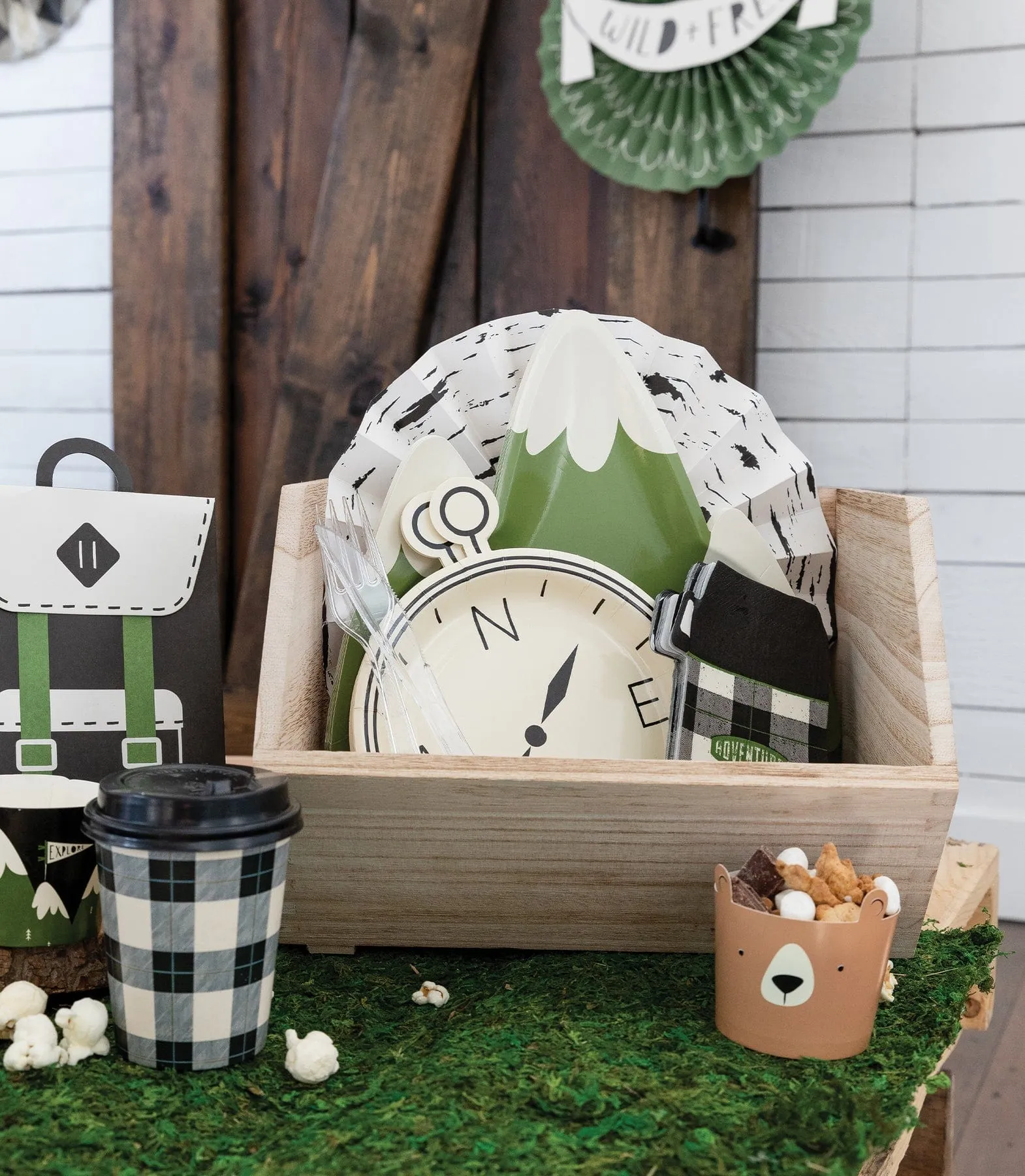 Adventure Party Thermos Shaped Napkins x 24