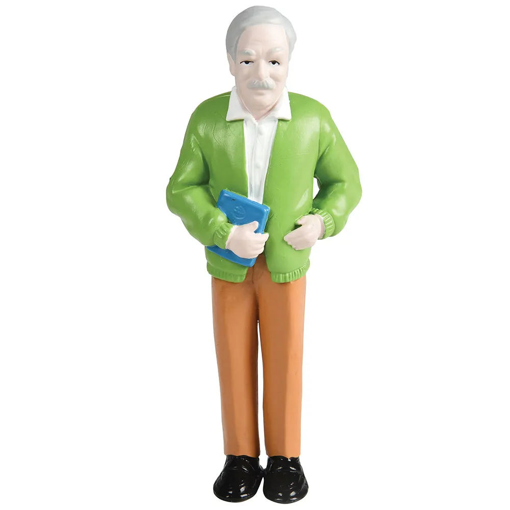 Caucasian Pretend Play Vinyl Family Figurines | 8 Piece Set