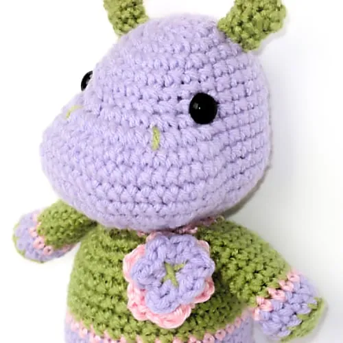Cute Little Animals: 8 Crochet Collectibles by Amy Gaines
