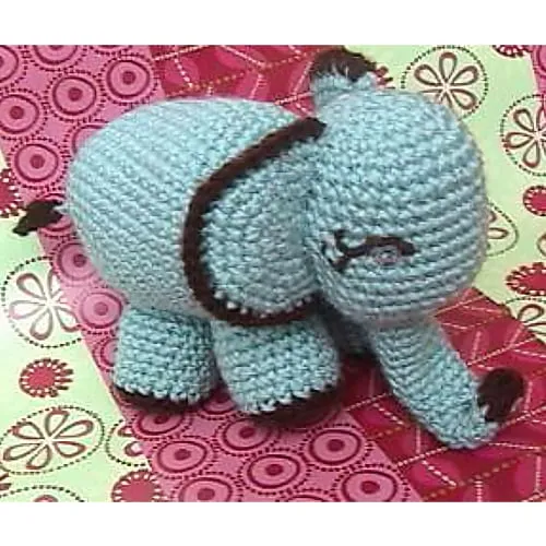 Cute Little Animals: 8 Crochet Collectibles by Amy Gaines