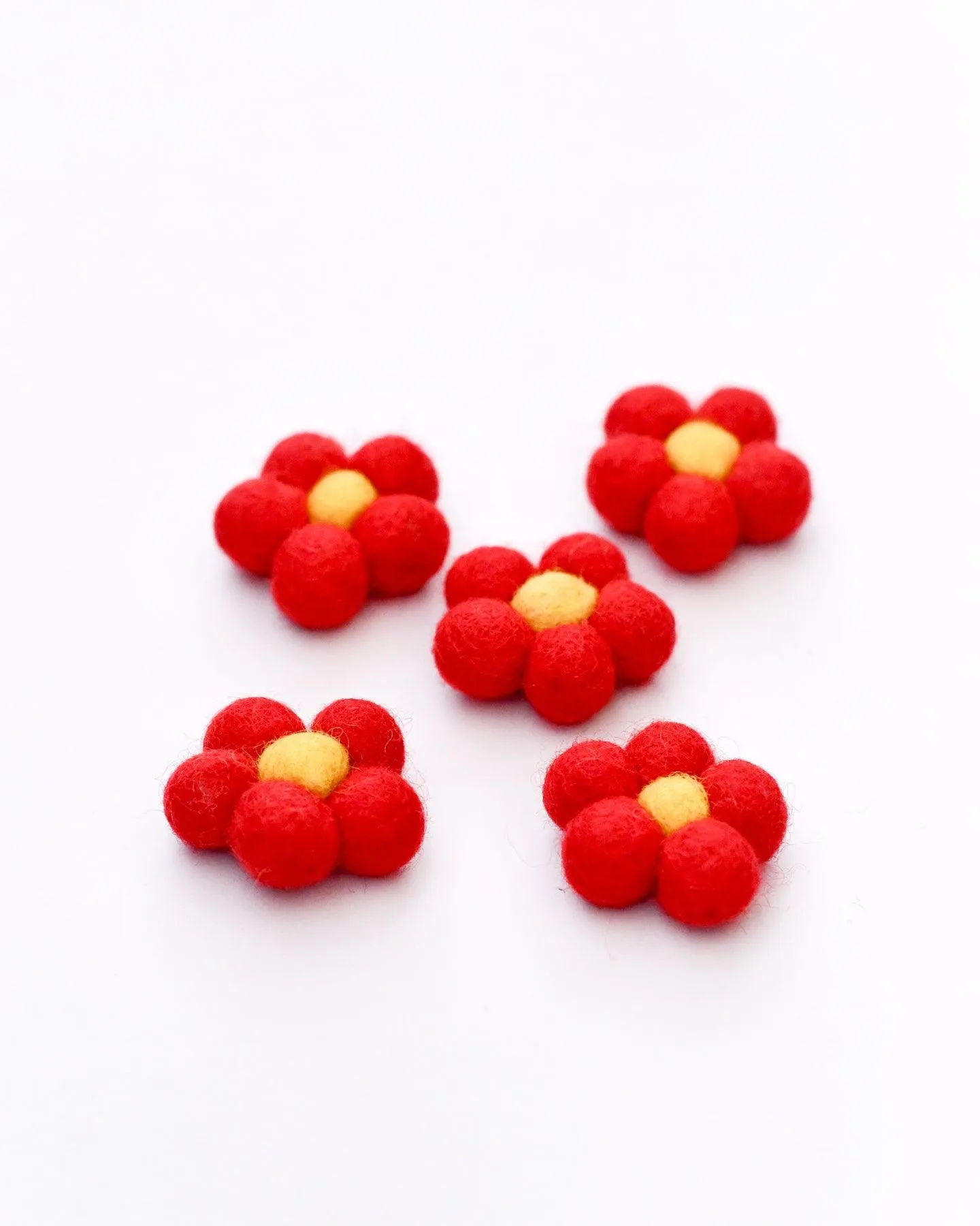 Felt Daisy Flowers (Red Coloured) - 5 Flowers