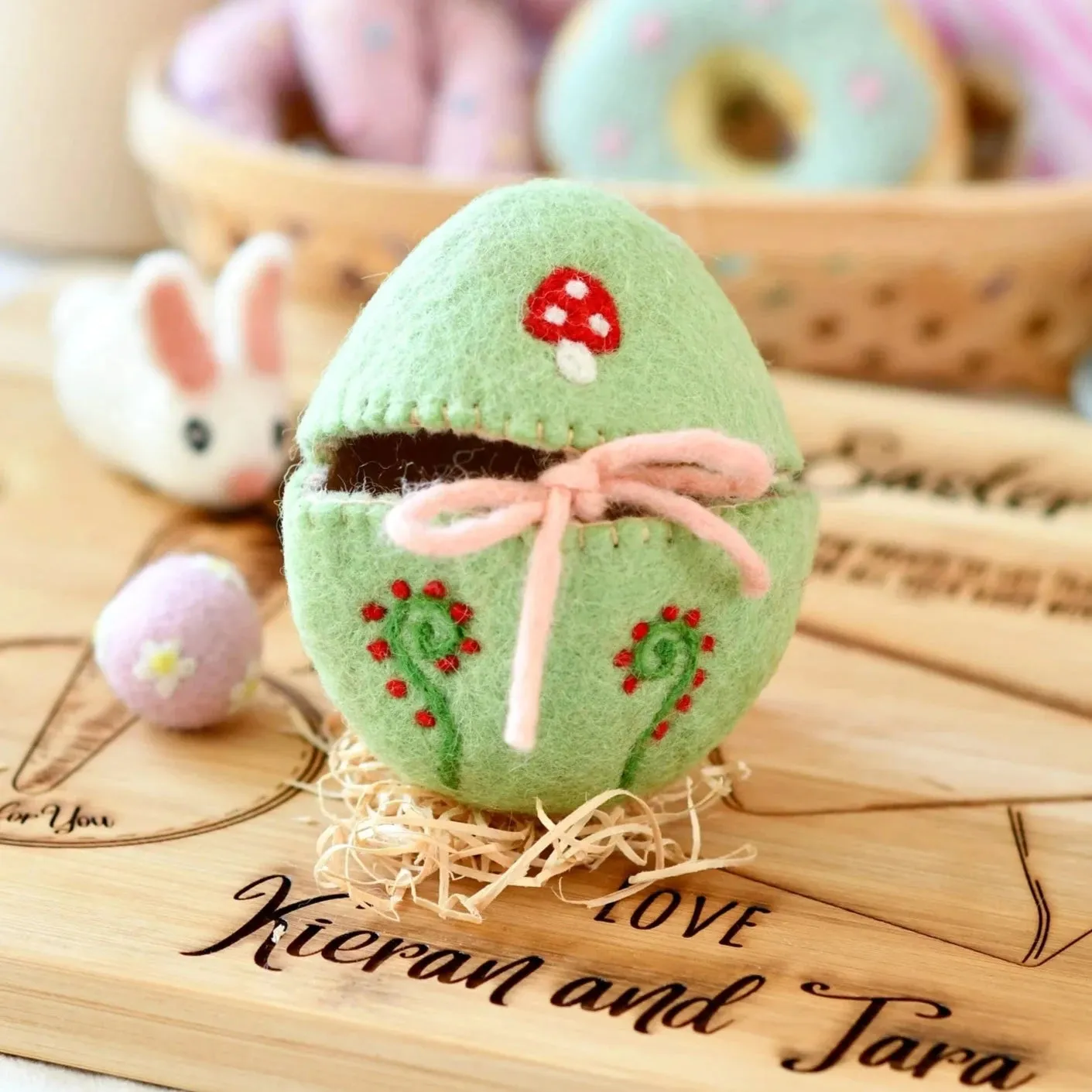 Felt Egg Treasure Pouch - Green With Mushroom