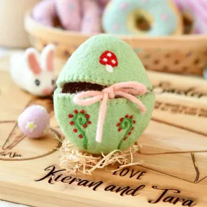 Felt Egg Treasure Pouch - Green With Mushroom
