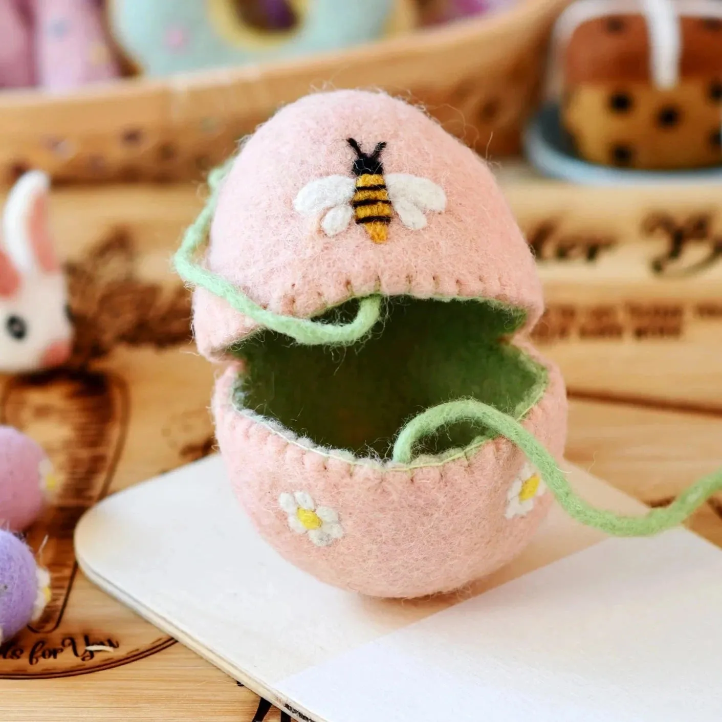Felt Egg Treasure Pouch - Peach With Bee