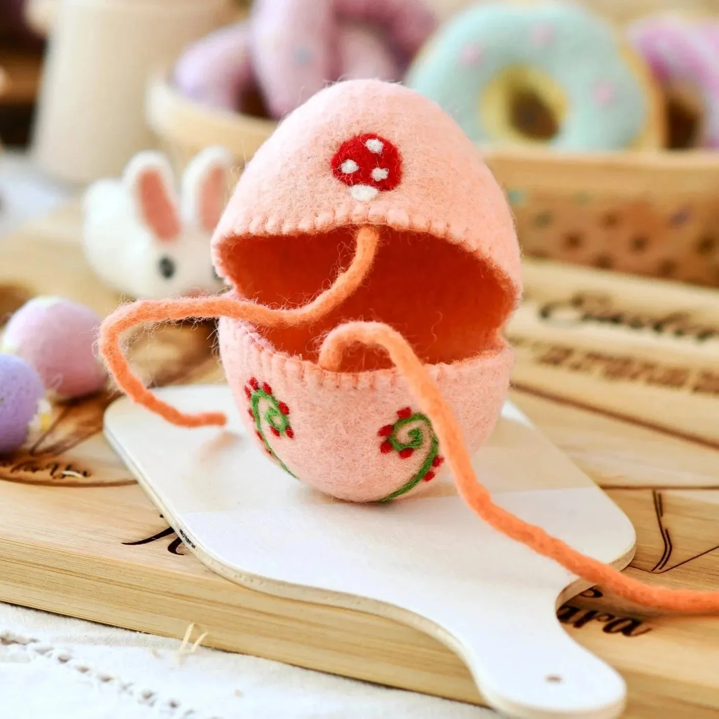 Felt Egg Treasure Pouch - Peach With Mushroom