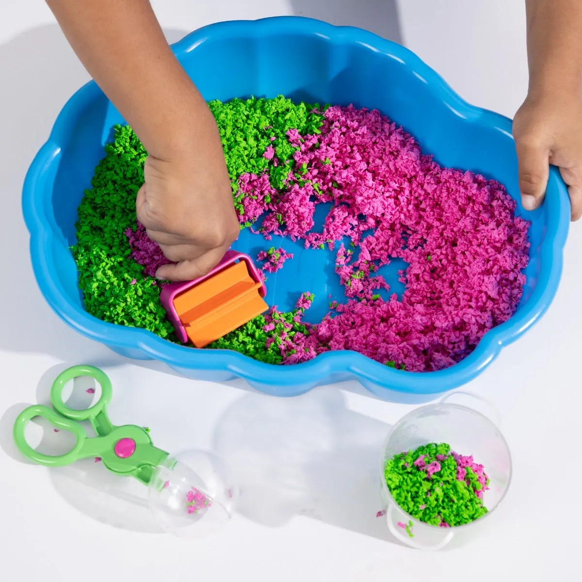 Playfoam Pluffle Sensory Station
